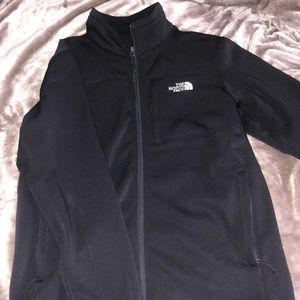 Men’s NorthFace pull over